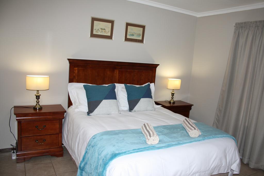 African Eagle Apartments Witfield エクステリア 写真