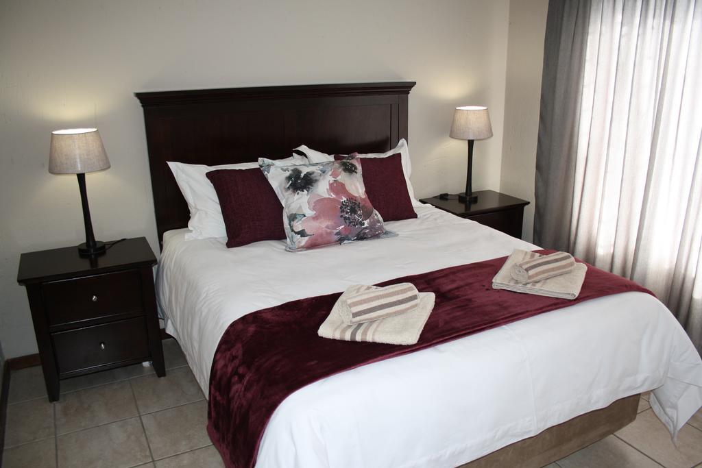African Eagle Apartments Witfield エクステリア 写真