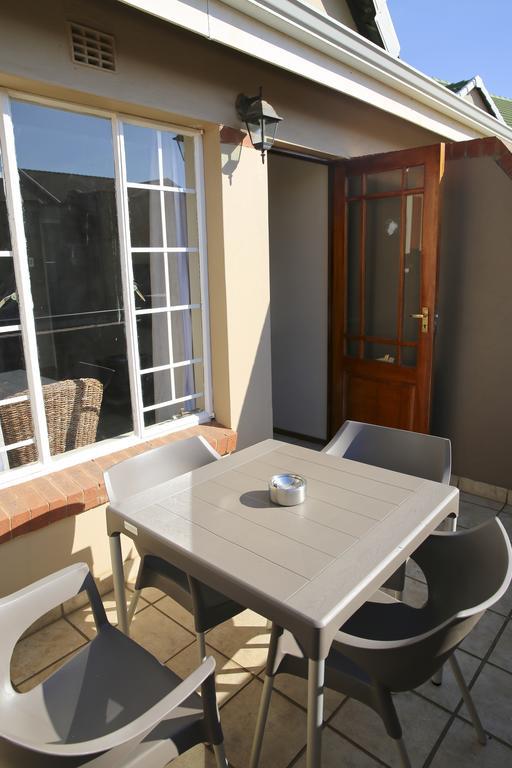 African Eagle Apartments Witfield エクステリア 写真